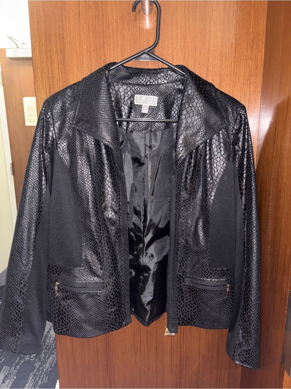 JM Collection Black Textured Faux-Leather Blazer